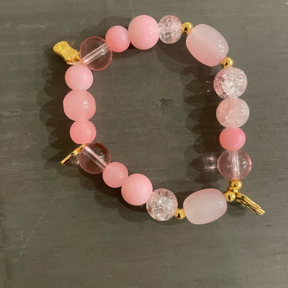 Custome made bracelets, keychains and other items handmade like these - Picture 6 of 13